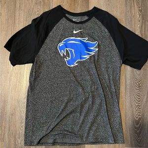 Kentucky T-Shirt- size XL